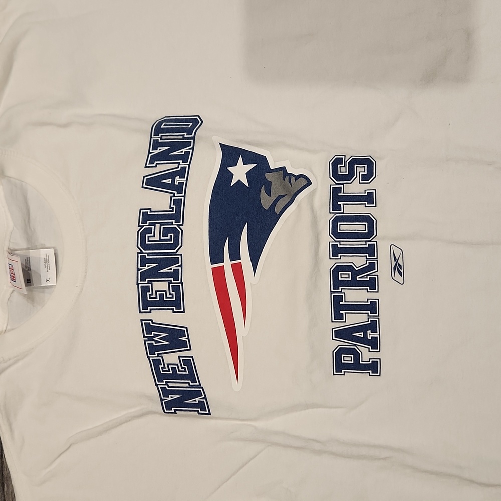 NFL New England Patriots Men's sz XL 100% cotton tshirt - Picture 2 of 4